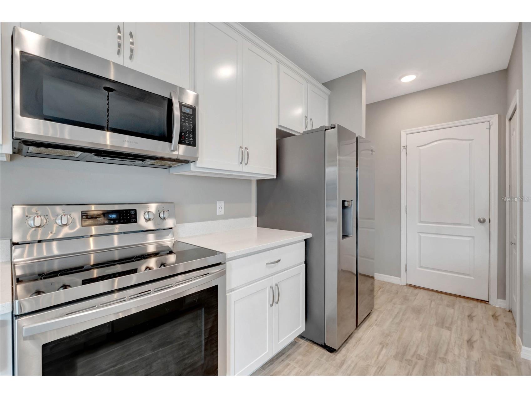 1921 Bell Creek Loop Fruitland Park FL 34731 G5106282 image9