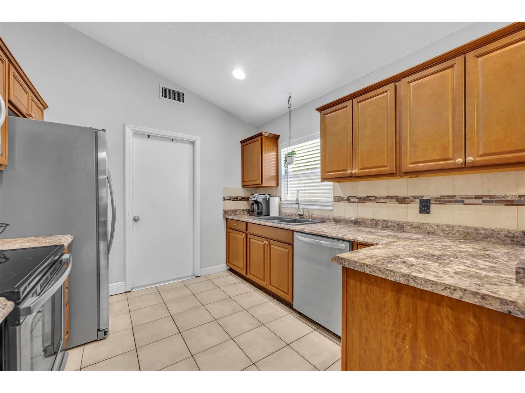 1921 Blue Fox Court Orlando FL 32825 O6407477 image14