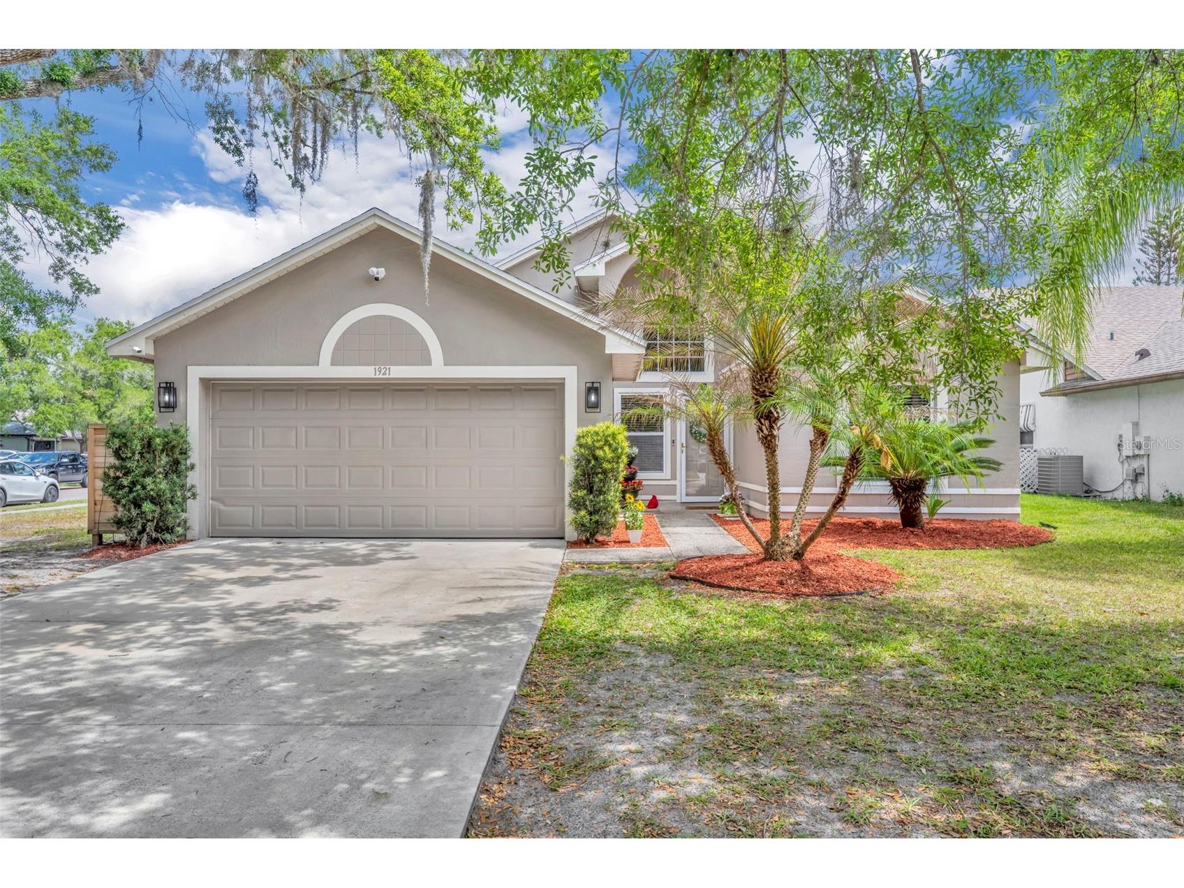 1921 Blue Fox Court Orlando FL 32825 O6407477 image2