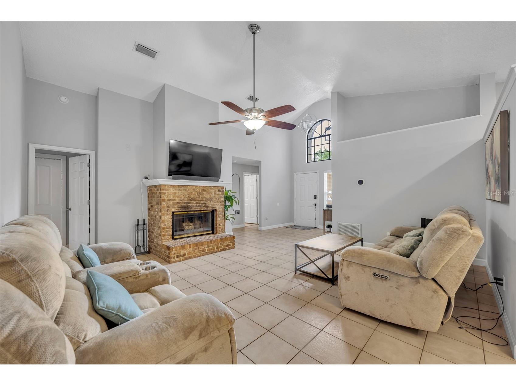 1921 Blue Fox Court Orlando FL 32825 O6407477 image9