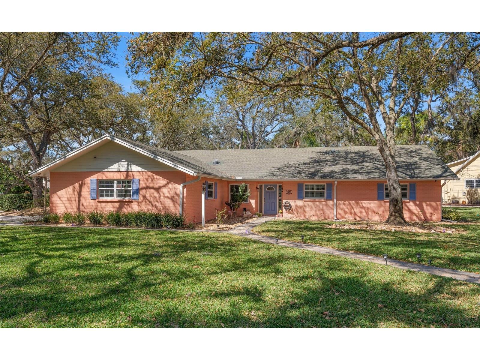 1921 Cardinal Road Dunedin FL 34698 TB8479956 image1