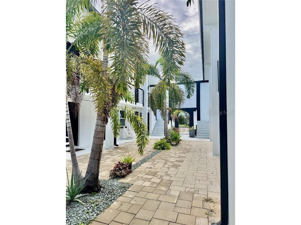 1921 Dr Martin Luther King Jr Street N Saint Petersburg FL 33704 TB8441262 image3