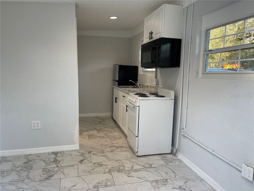 1921 E 139th Avenue #C Tampa FL 33613 T3483803 image1