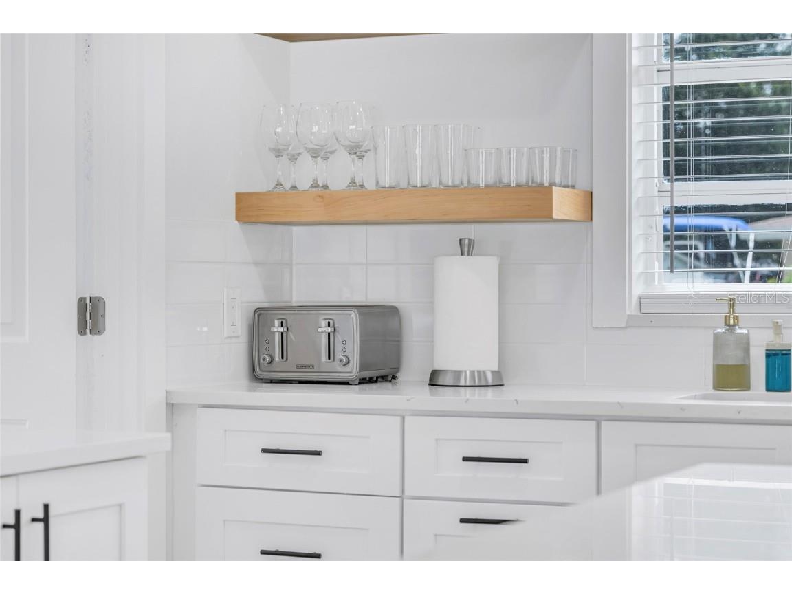 1921 Fern Avenue Sarasota FL 34235 A4648582 image15