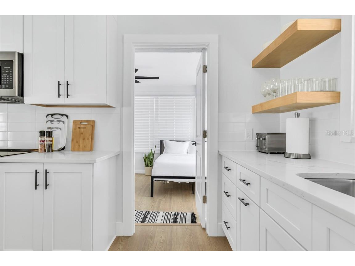 1921 Fern Avenue Sarasota FL 34235 A4648582 image24