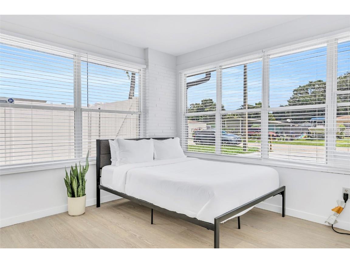 1921 Fern Avenue Sarasota FL 34235 A4648582 image27