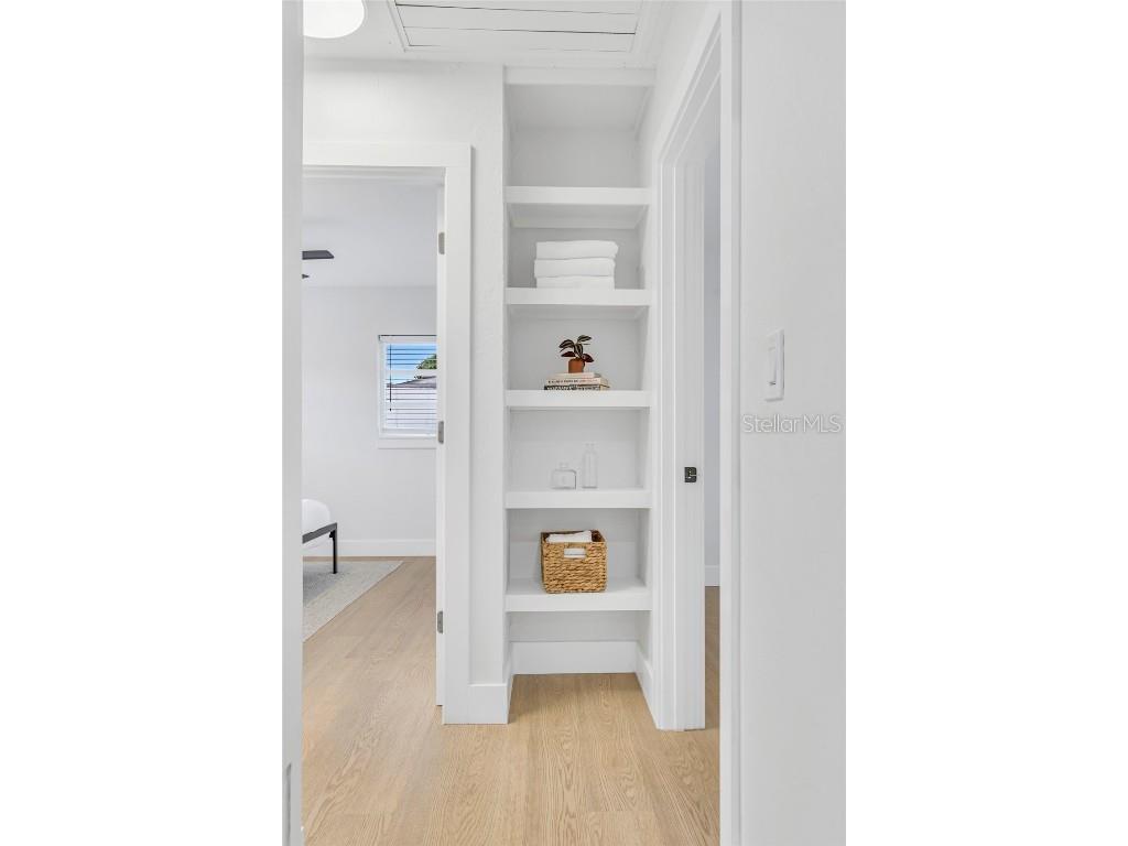 1921 Fern Avenue Sarasota FL 34235 A4648582 image32