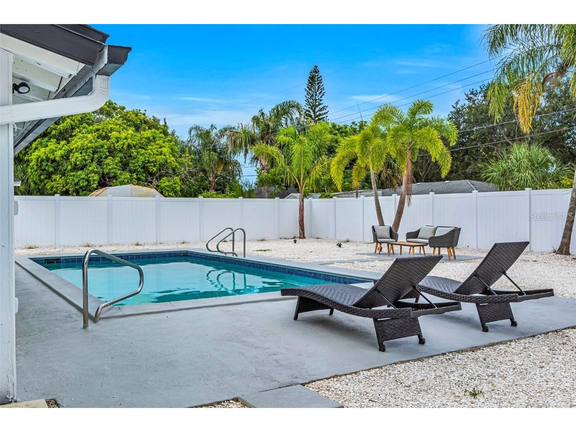 1921 Fern Avenue Sarasota FL 34235 A4648582 image41