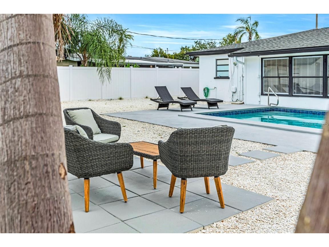 1921 Fern Avenue Sarasota FL 34235 A4648582 image45