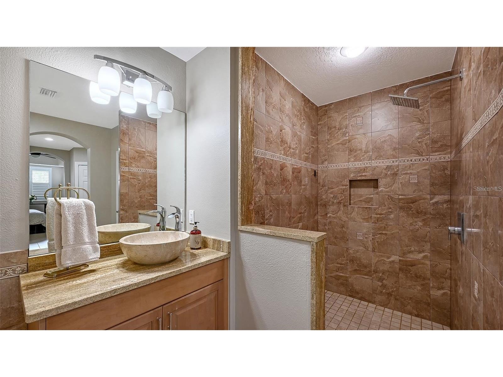 1921 Monte Carlo Drive #302 Sarasota FL 34231 - PHILLIPPI CREEK A4691020 image18