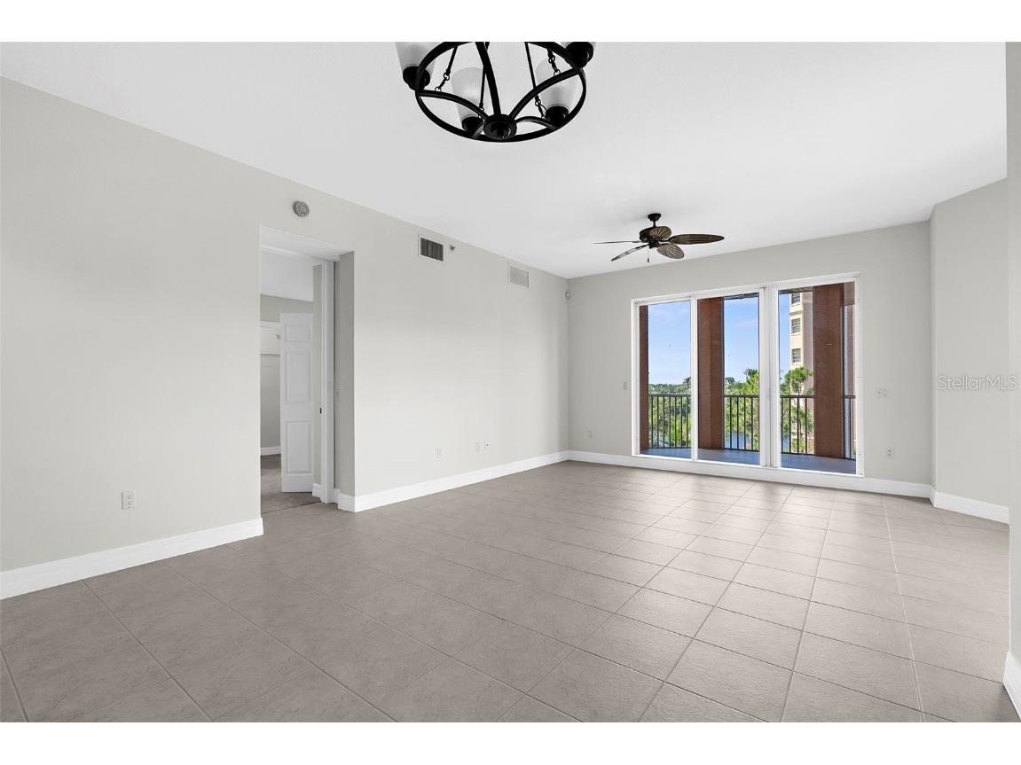 1921 Monte Carlo Drive #405 Sarasota FL 34231 A4658799 image14