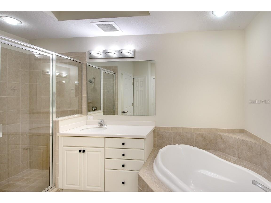 1921 Monte Carlo Drive #603 Sarasota FL 34231 - PHILLIPPI CREEK A4676140 image10