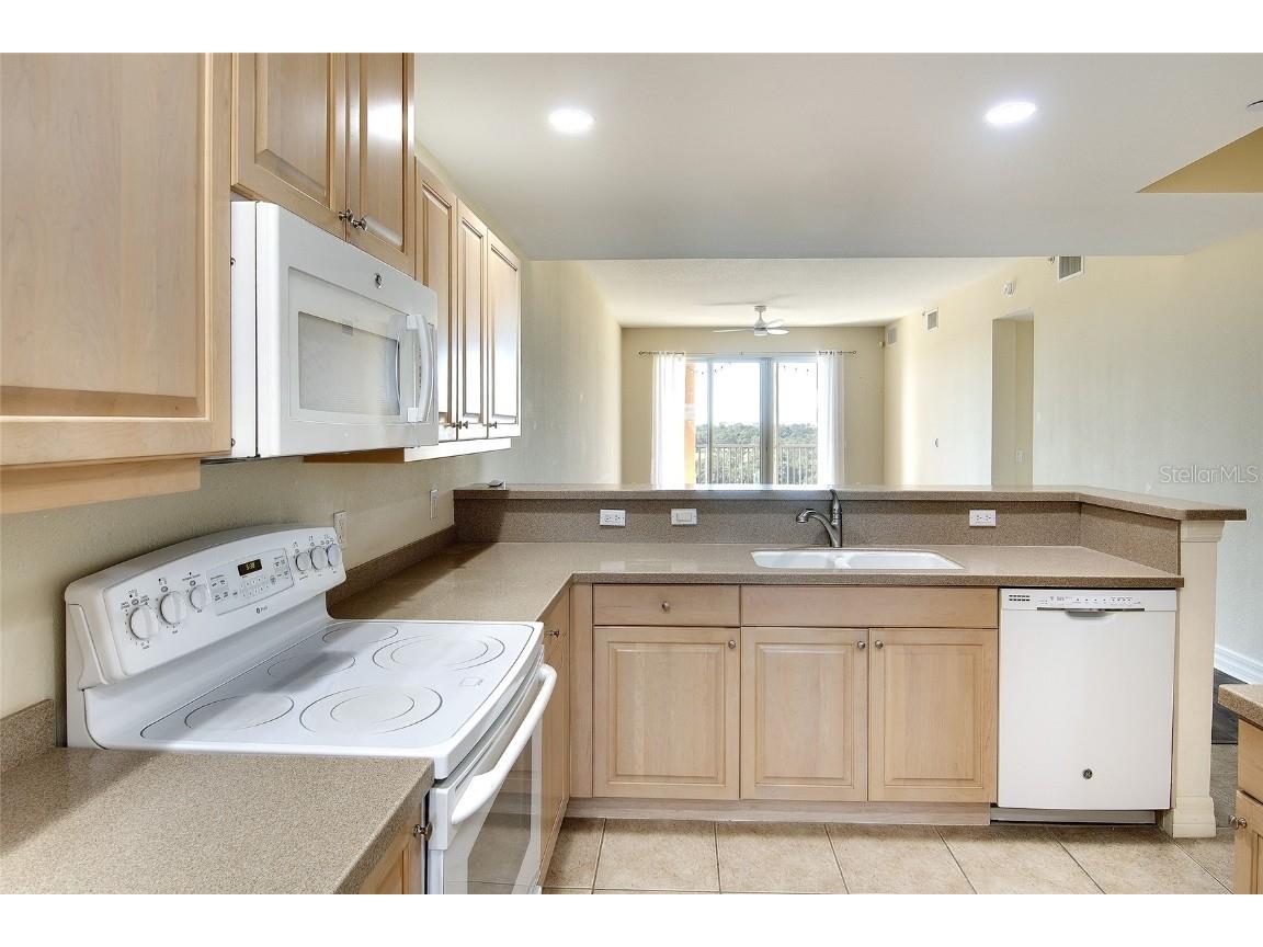 1921 Monte Carlo Drive #603 Sarasota FL 34231 - PHILLIPPI CREEK A4676140 image5