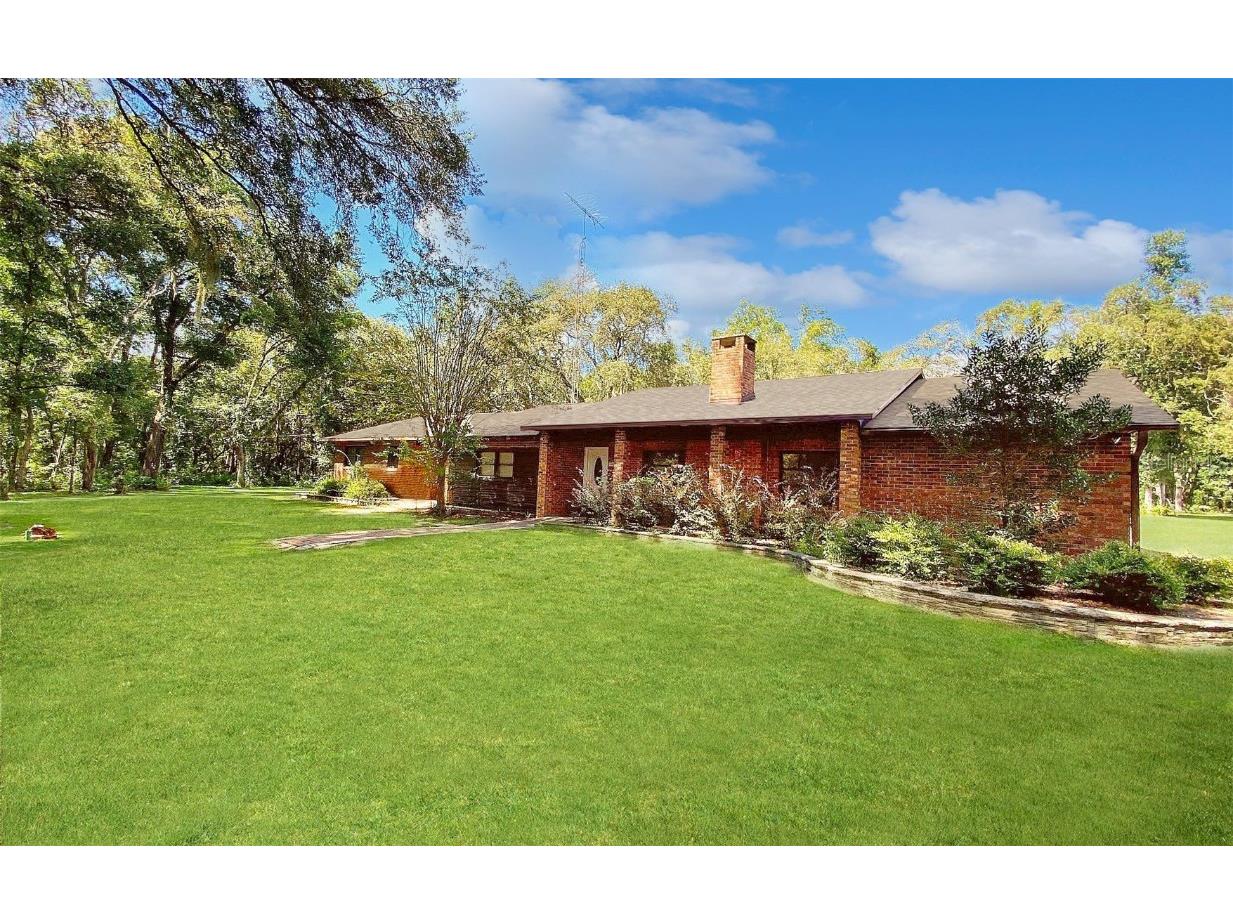 1921 Smitty Road Weirsdale FL 32195 G5081446 image1