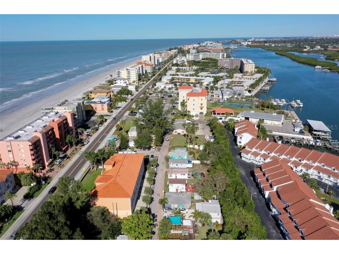 192151921719219 Whispering Pines Drive Indian Shores FL 33785 U8225080 image13