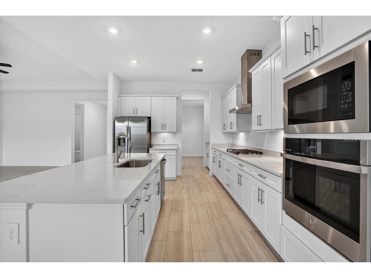 19219 Scallop Loop Lakewood Ranch FL 34211 A4700066 image9