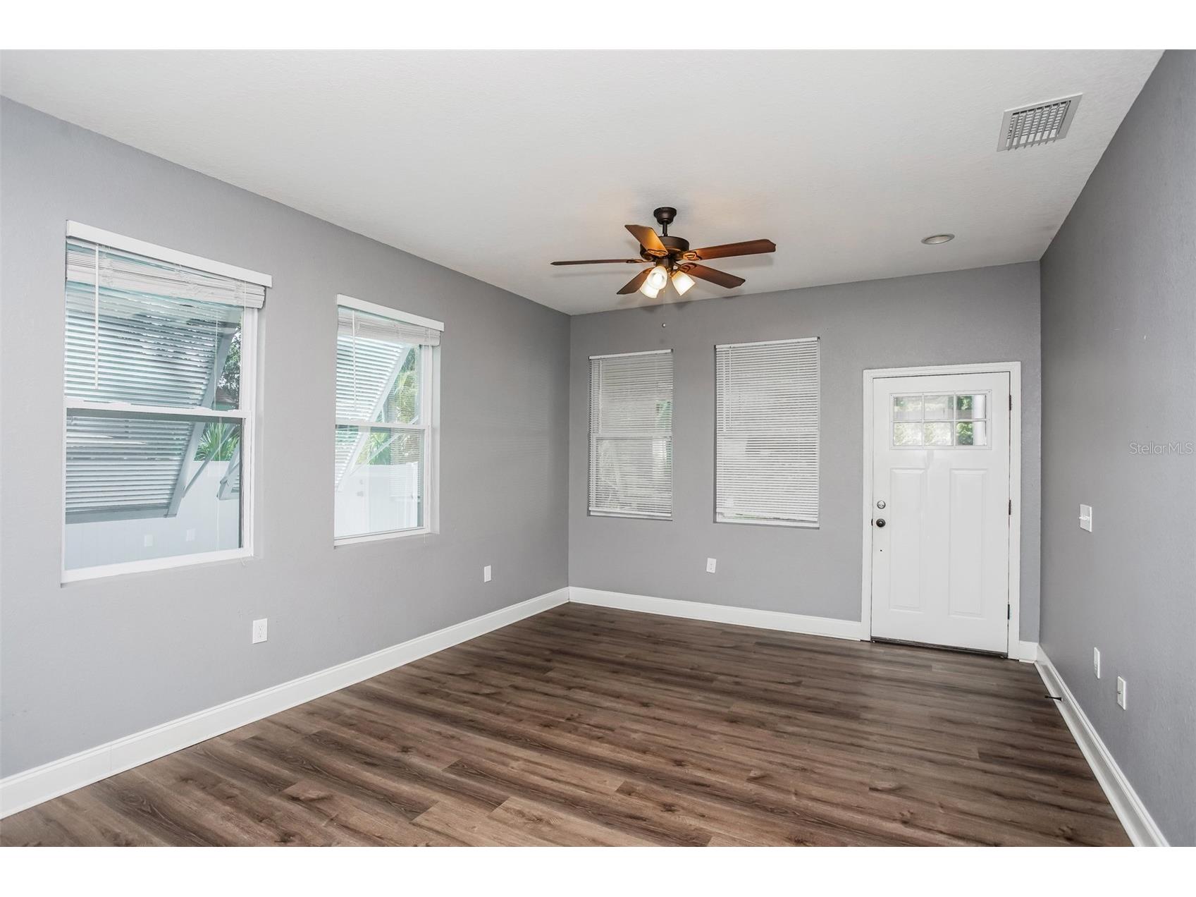 1922 20th Avenue N Saint Petersburg FL 33713 TB8508178 image6