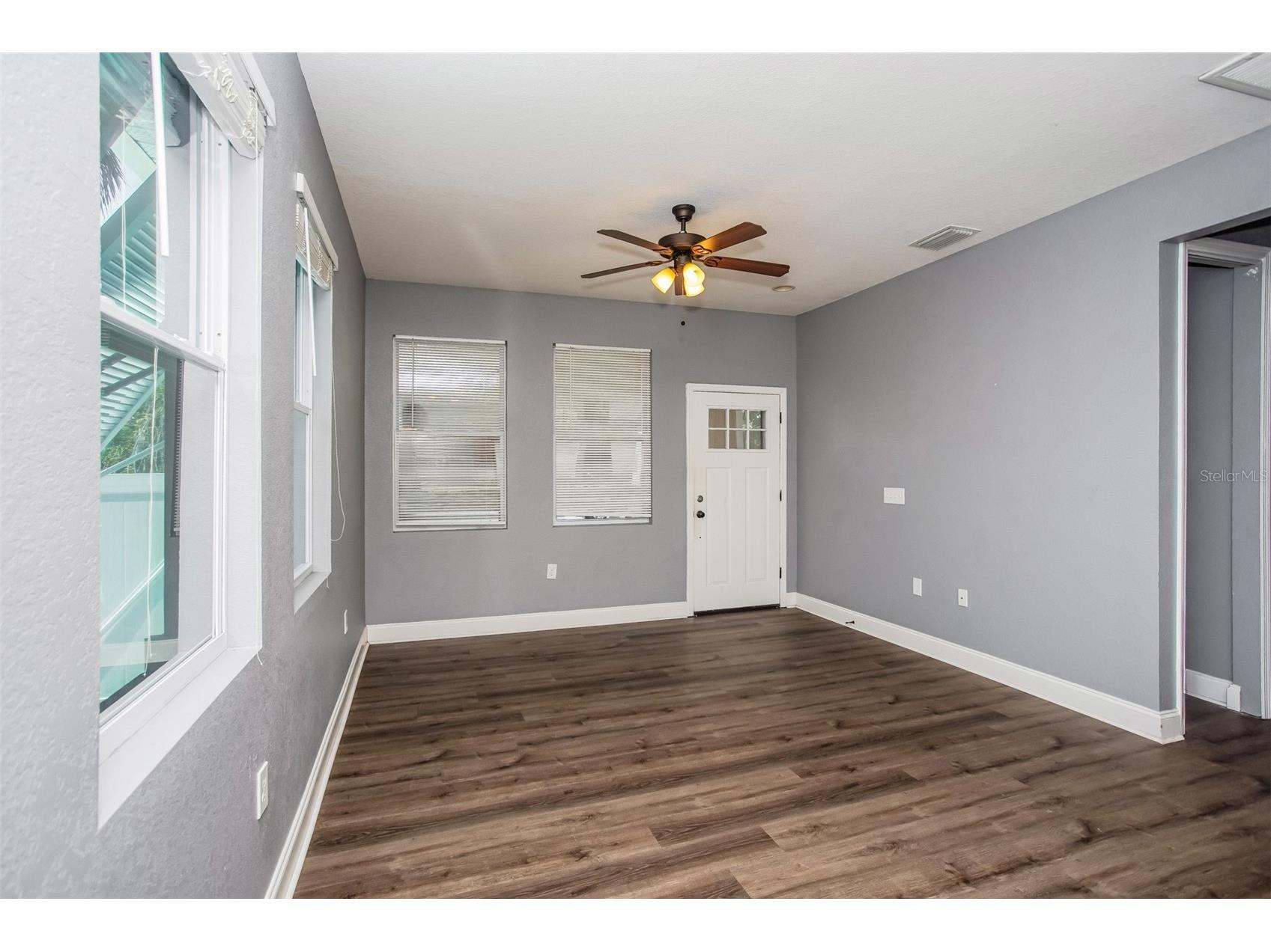 1922 20th Avenue N Saint Petersburg FL 33713 TB8508178 image9