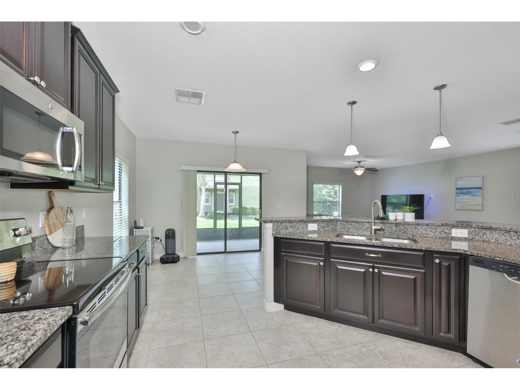 1922 Citrus Lake Court Ruskin FL 33570 TB8511016 image6