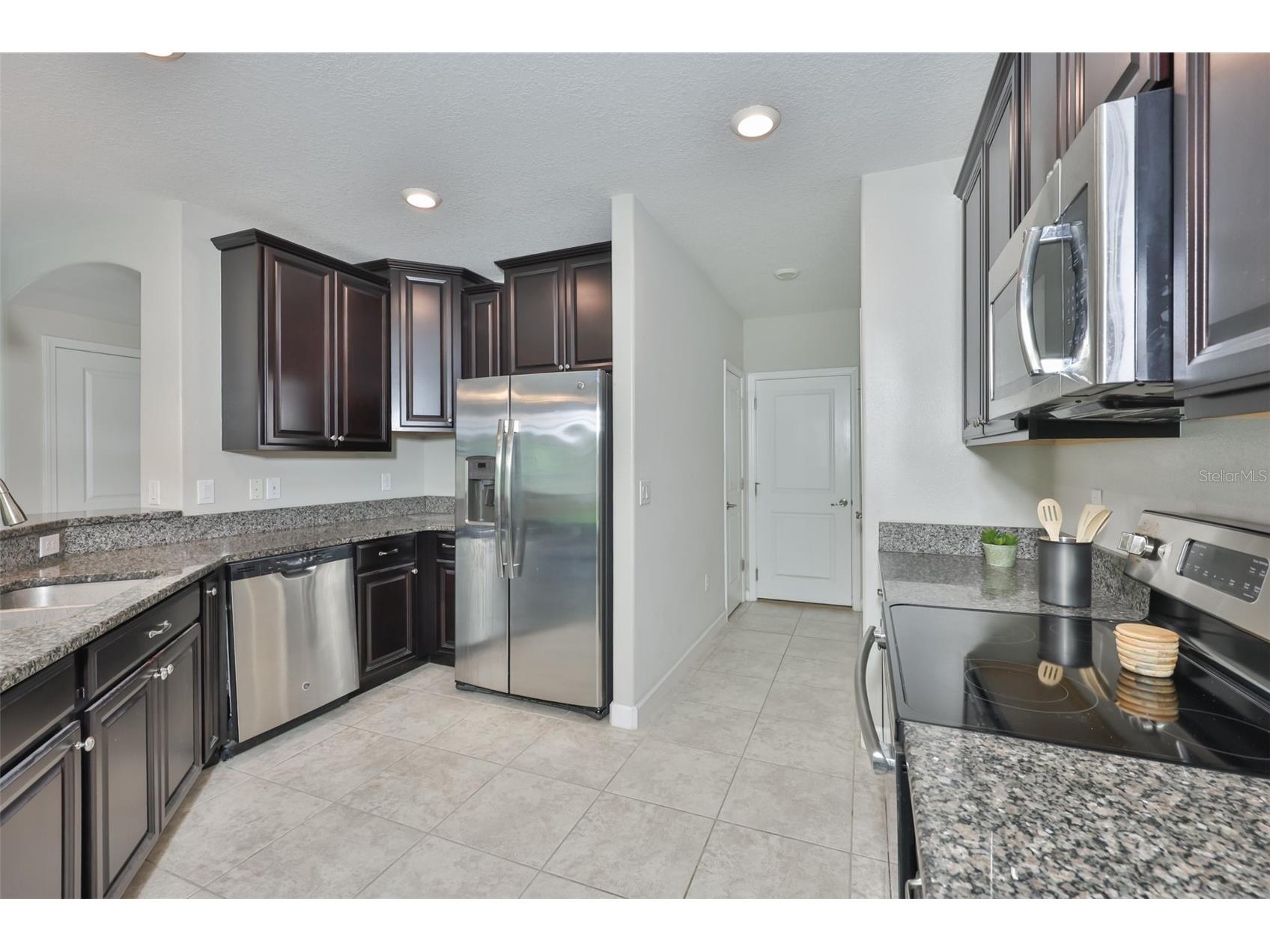1922 Citrus Lake Court Ruskin FL 33570 TB8511016 image7