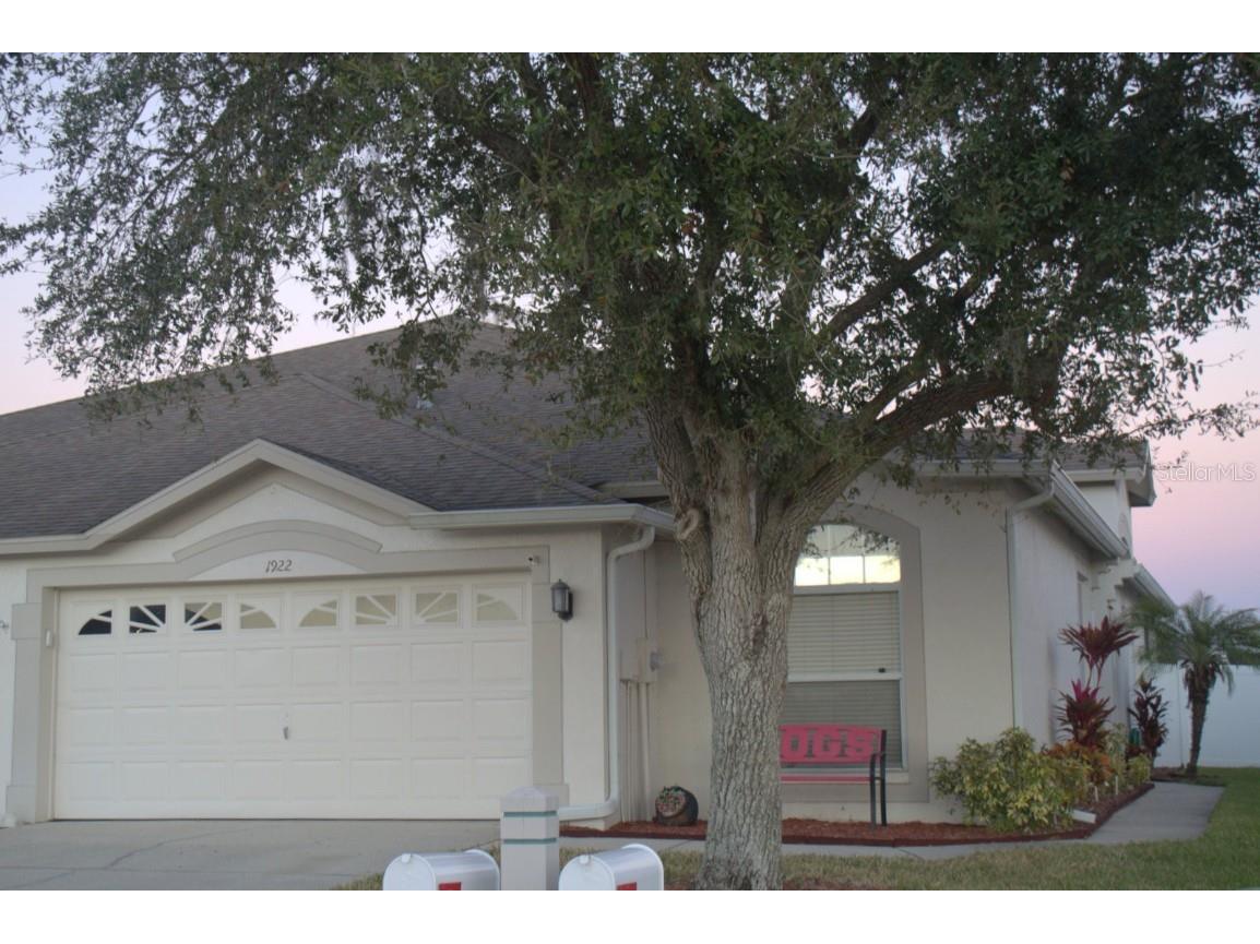 1922 Echo Pond Place Wesley Chapel FL 33543 TB8343284 image1