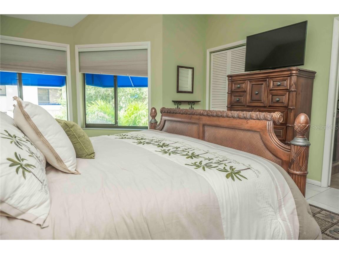 1922 Harbourside Drive #1102 Longboat Key FL 34228 A4658263 image11