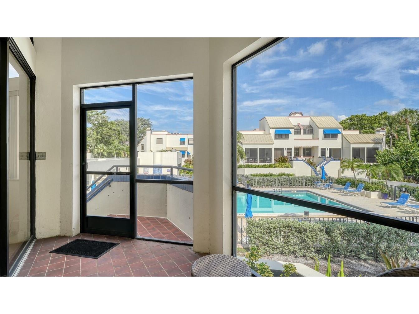 1922 Harbourside Drive #1104 Longboat Key FL 34228 - SARASOTA BAY & GULF OF MEXICO A4666101 image11