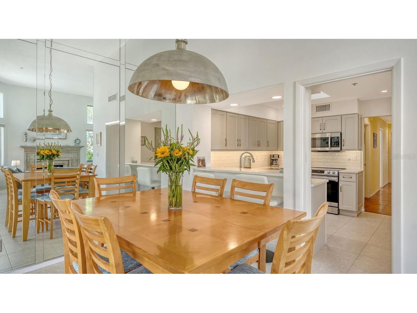 1922 Harbourside Drive #1104 Longboat Key FL 34228 - SARASOTA BAY & GULF OF MEXICO A4666101 image18