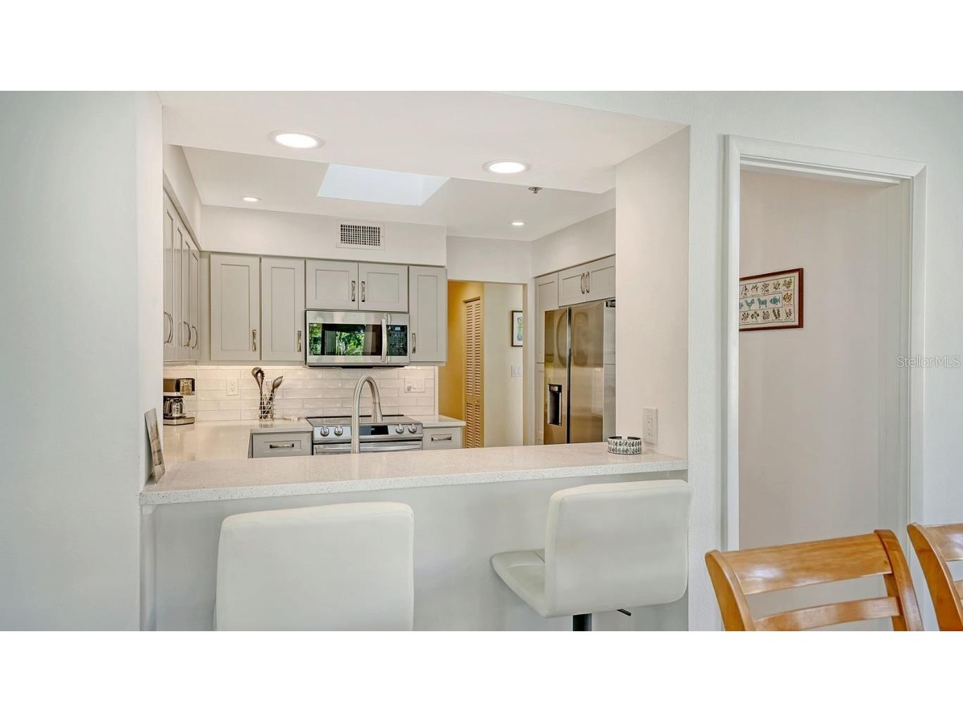 1922 Harbourside Drive #1104 Longboat Key FL 34228 - SARASOTA BAY & GULF OF MEXICO A4666101 image19