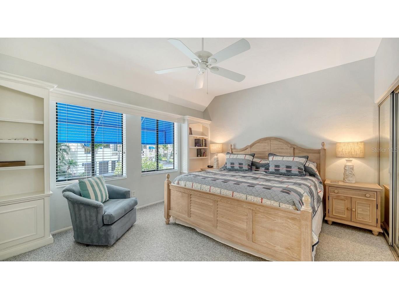 1922 Harbourside Drive #1104 Longboat Key FL 34228 - SARASOTA BAY & GULF OF MEXICO A4666101 image24