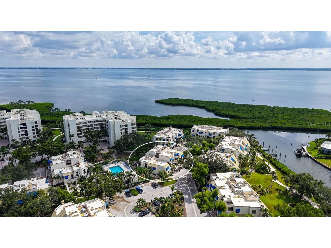 1922 Harbourside Drive #1104 Longboat Key FL 34228 - SARASOTA BAY & GULF OF MEXICO A4666101 image3