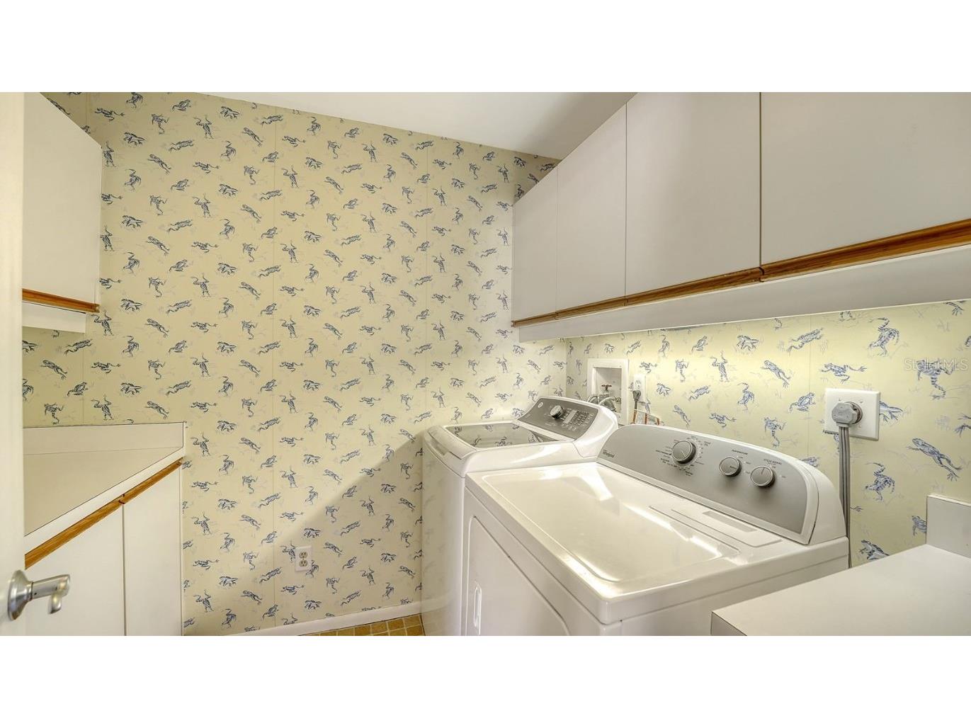 1922 Harbourside Drive #1104 Longboat Key FL 34228 - SARASOTA BAY & GULF OF MEXICO A4666101 image34