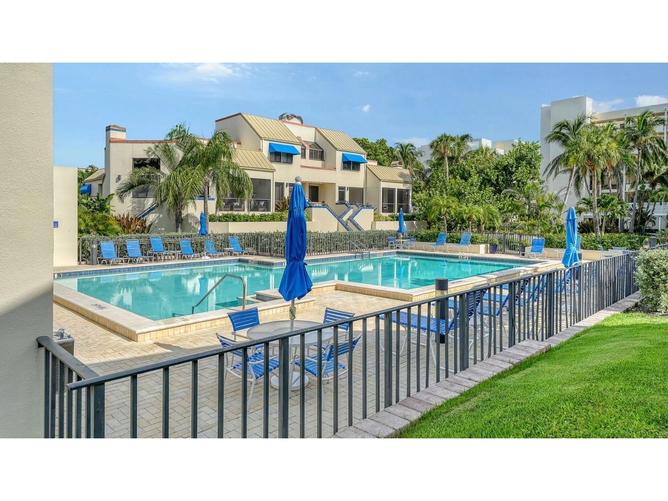 1922 Harbourside Drive #1104 Longboat Key FL 34228 - SARASOTA BAY & GULF OF MEXICO A4666101 image42