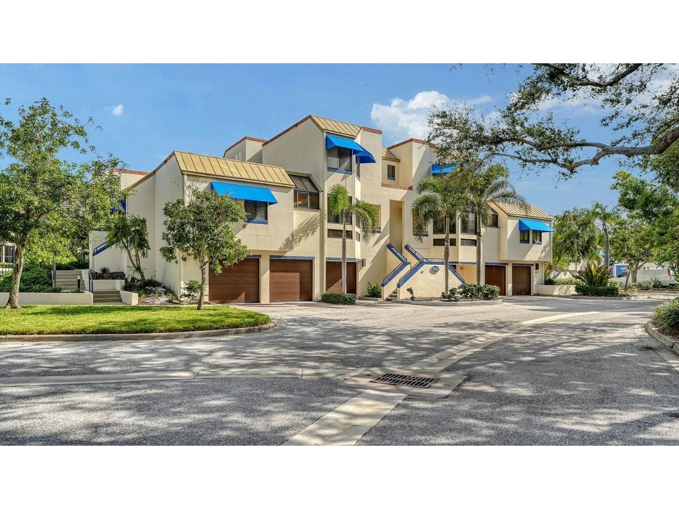 1922 Harbourside Drive #1104 Longboat Key FL 34228 - SARASOTA BAY & GULF OF MEXICO A4666101 image6