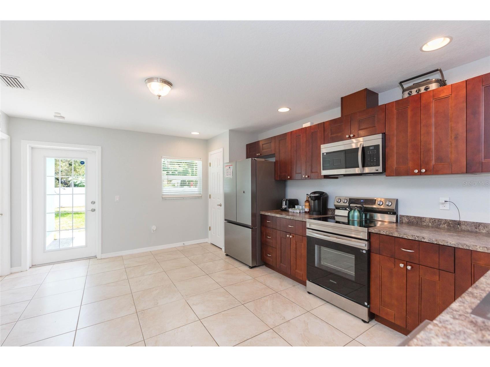 1922 Melrose Avenue S Saint Petersburg FL 33715 TB8528091 image8
