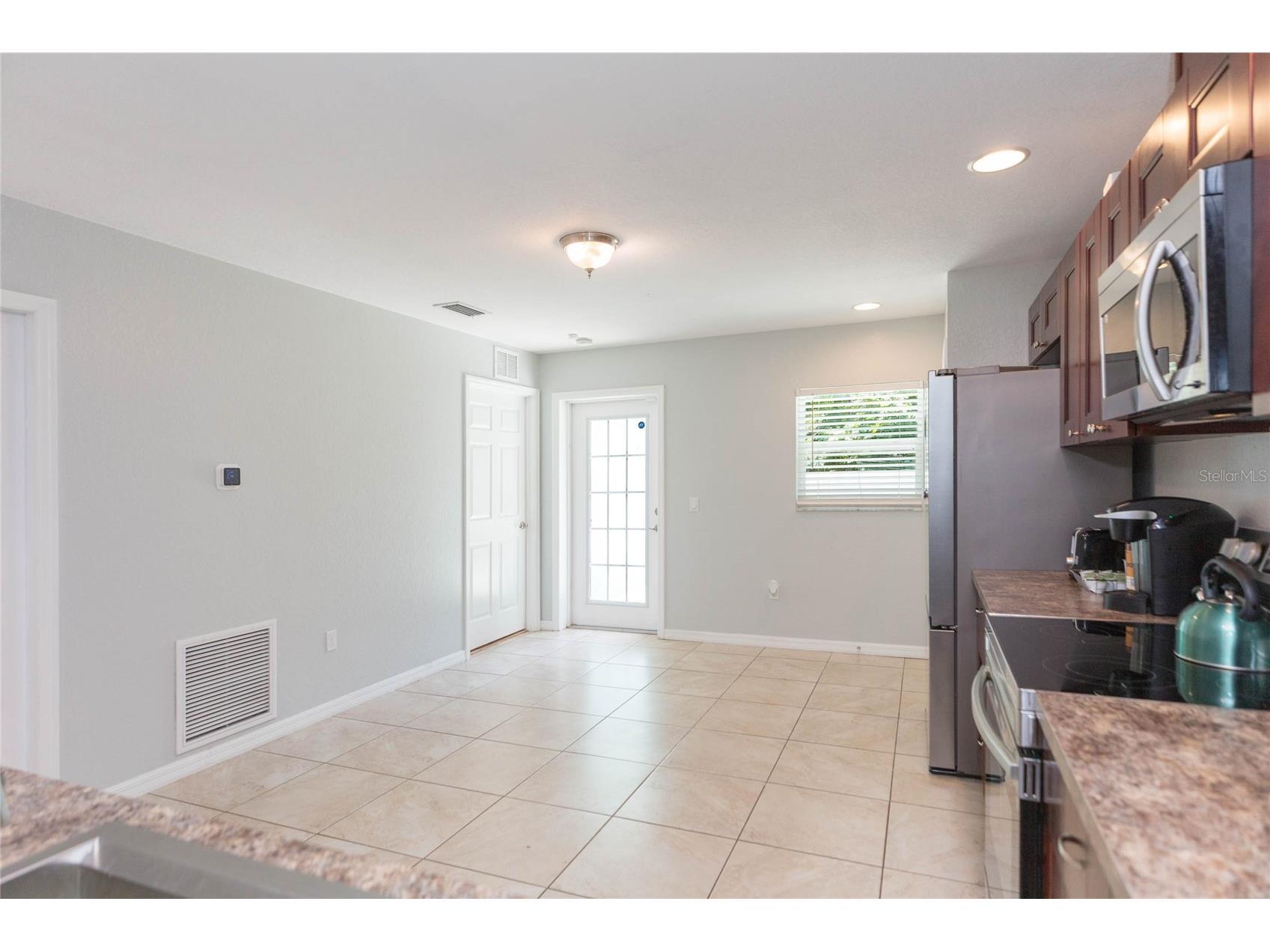 1922 Melrose Avenue S Saint Petersburg FL 33715 TB8528091 image9