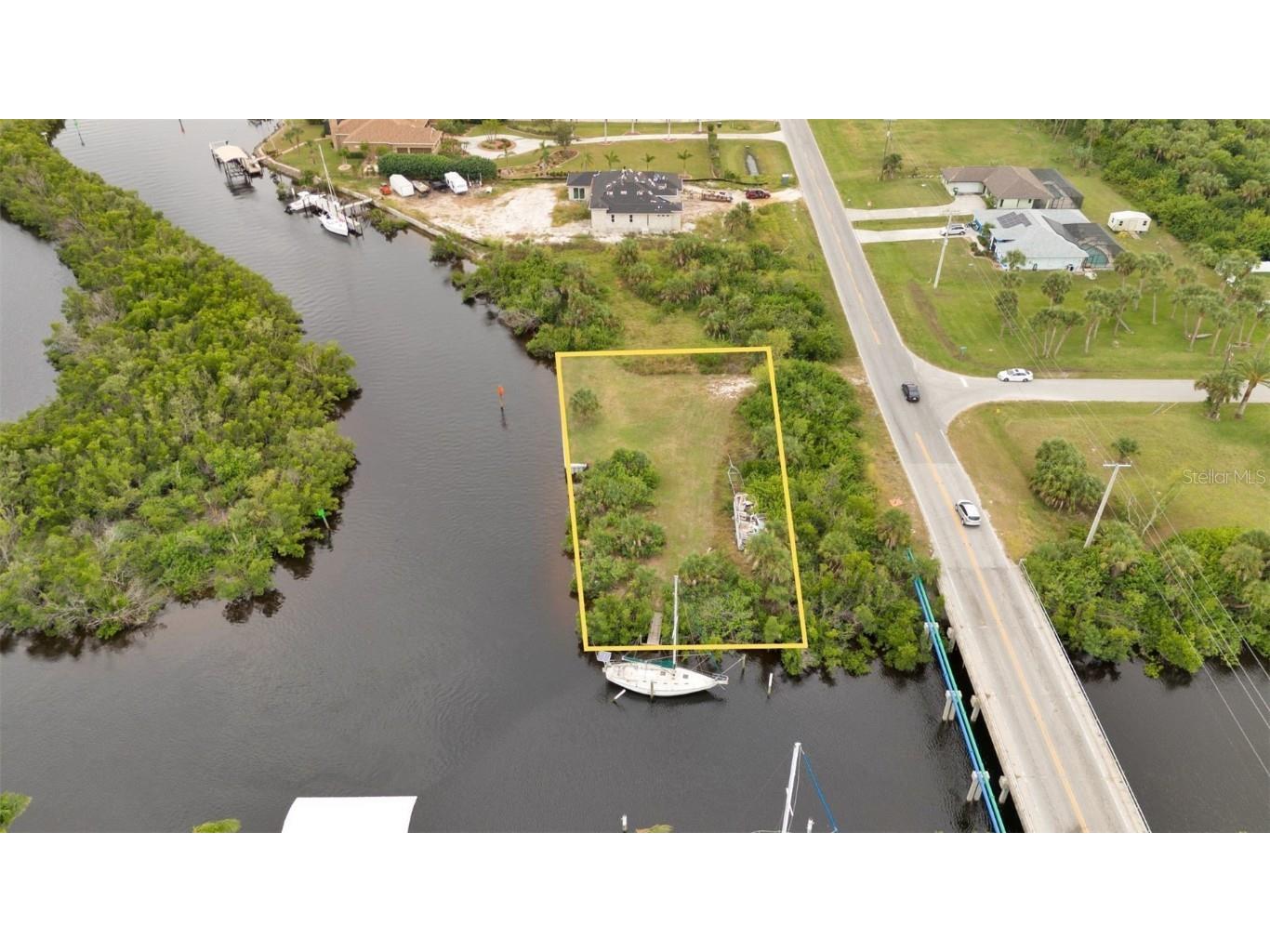 19223 Midway Boulevard Port Charlotte FL 33948 - ACKERMAN WATERWAY C7483392 image1