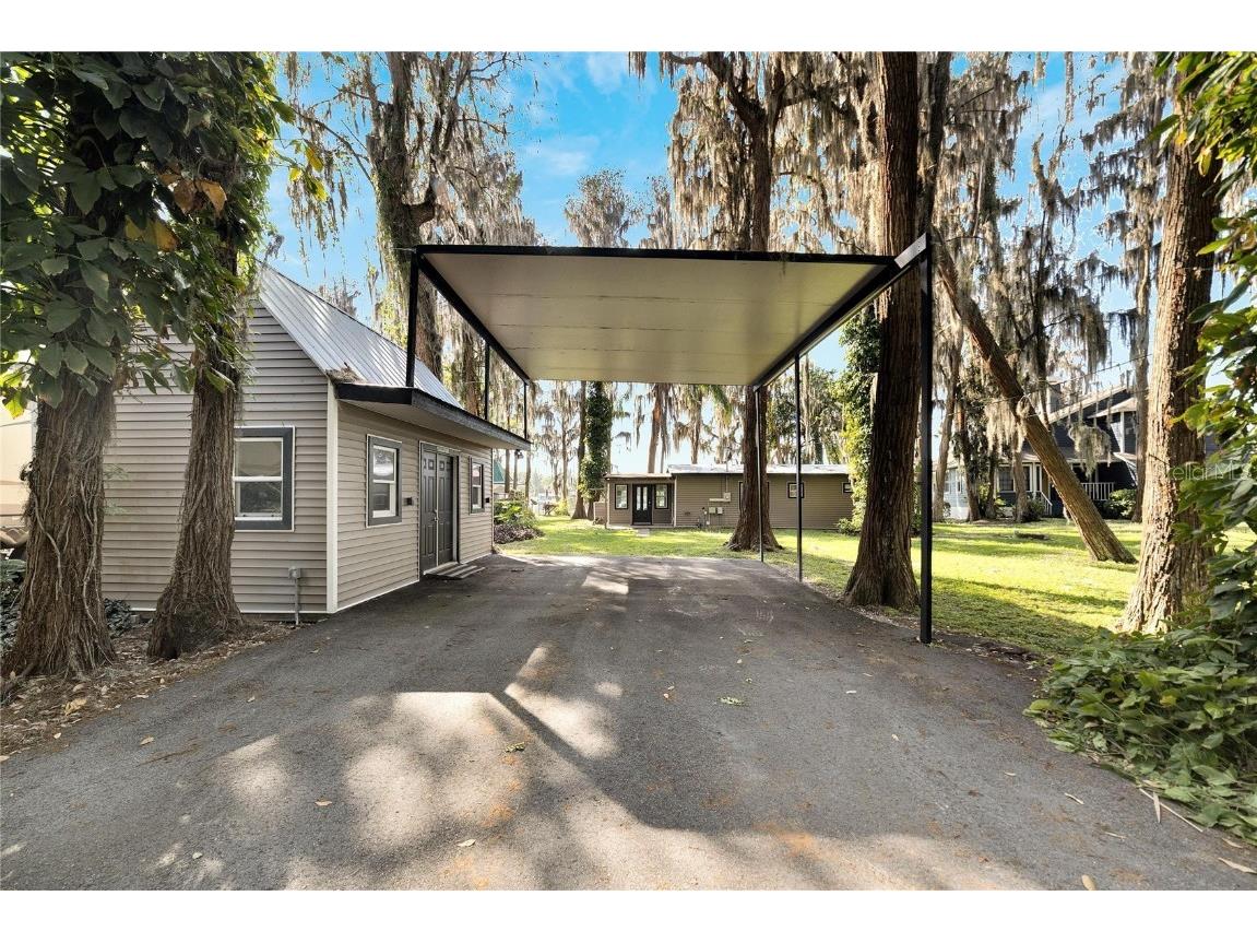 19224 Lake Allen Road Lutz FL 33558 - LAKE ALLEN T3512295 image1