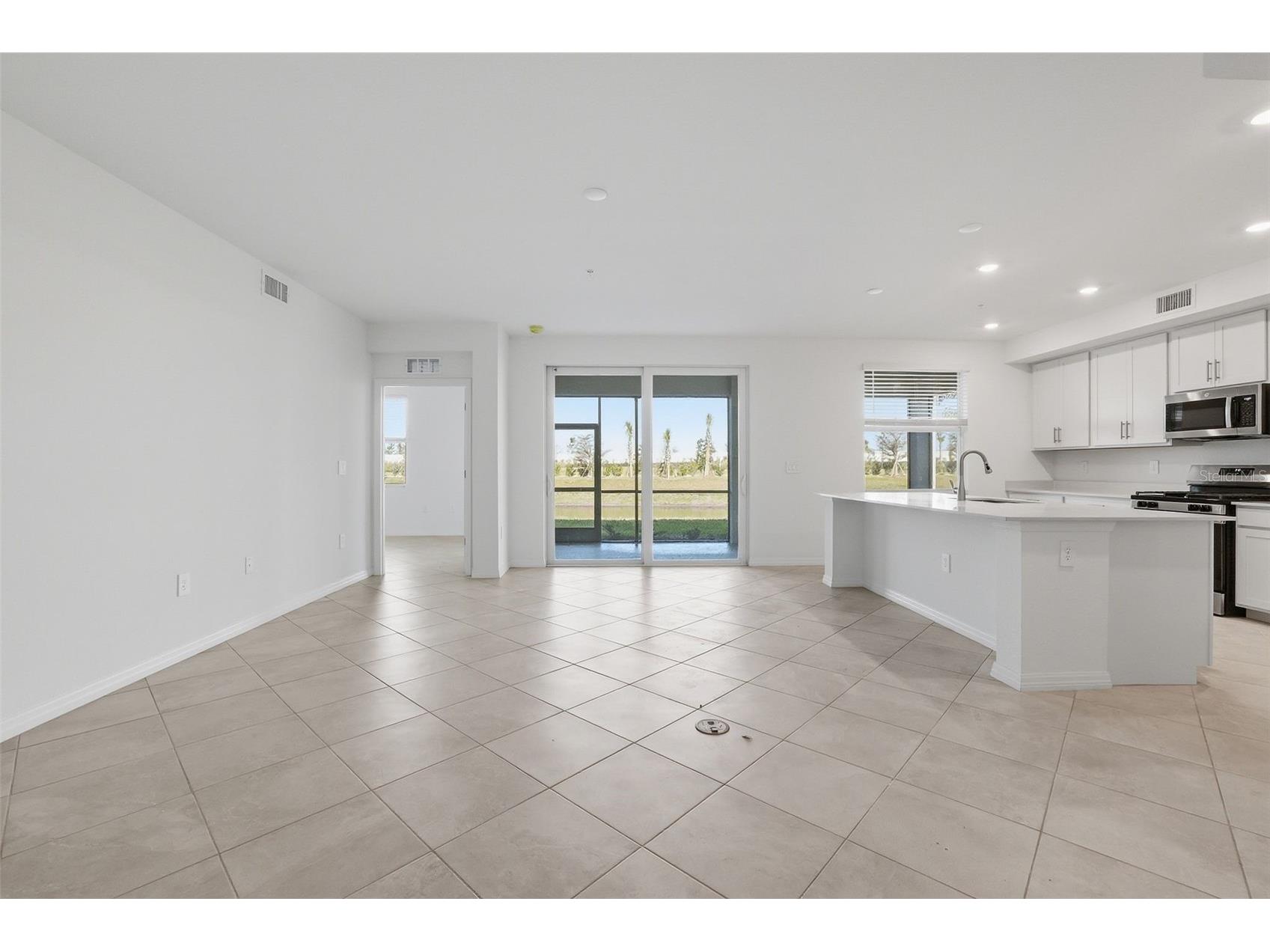 19227 Cherrystone Way #101 Lakewood Ranch FL 34211 TB8497960 image2