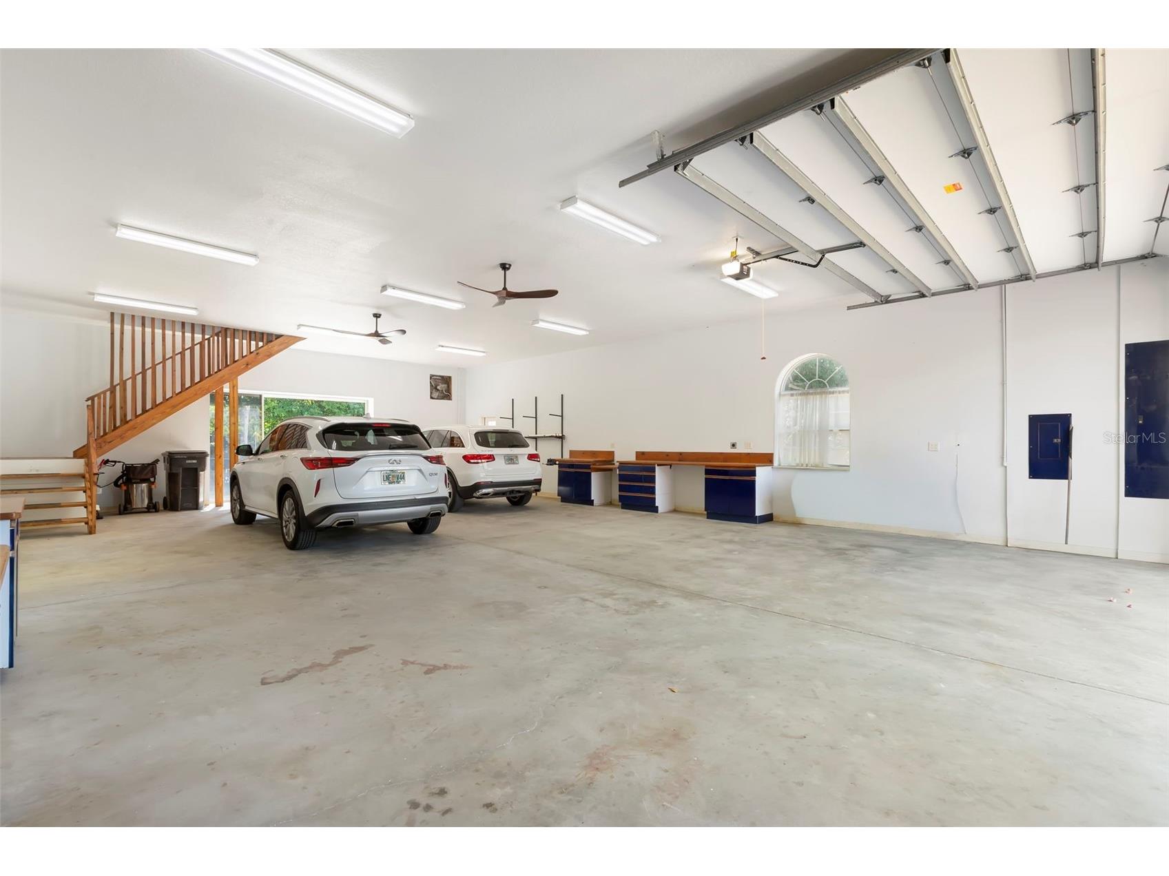 19229 Blount Road Lutz FL 33558 - LAKE HARVEY & LAKE JOY TB8500208 image47