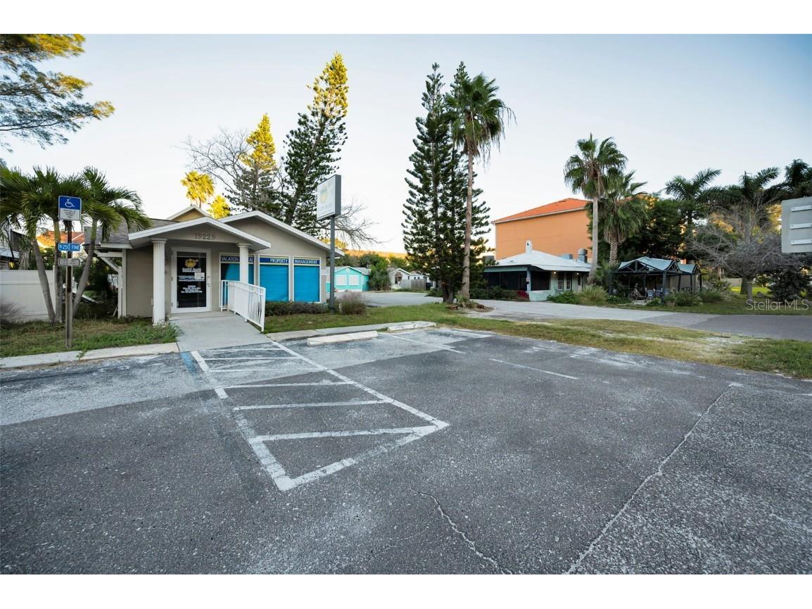 19229 Gulf Boulevard Indian Shores FL 33785 TB8442963 image1