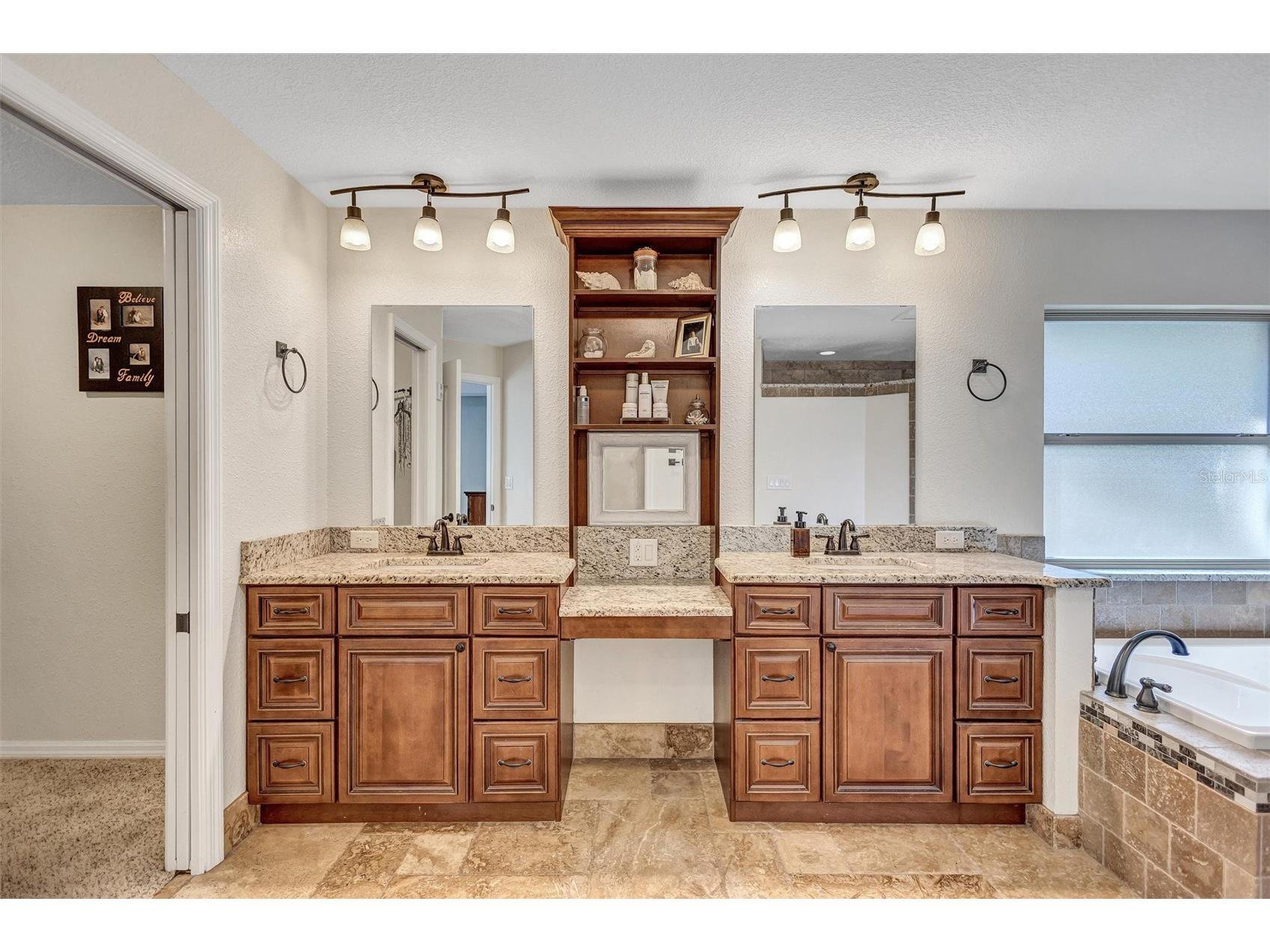 1923 Cr 738 Webster FL 33597 TB8473163 image42