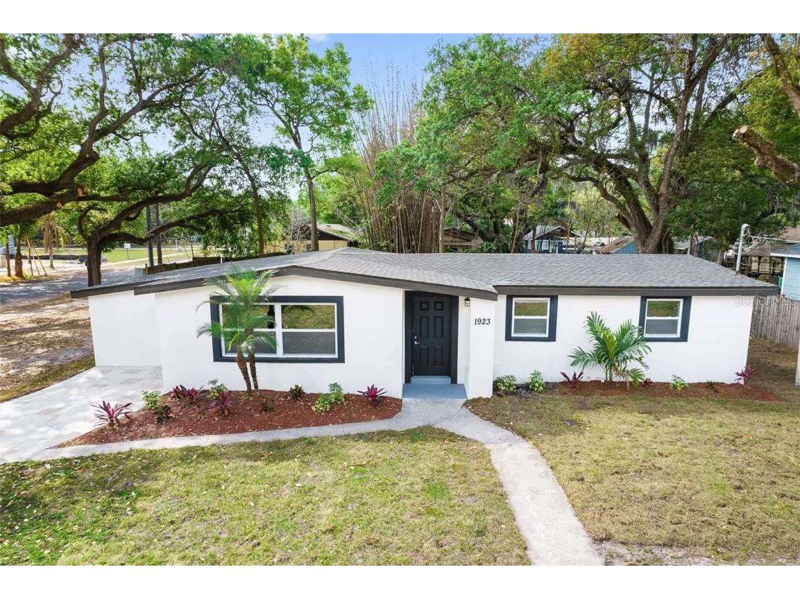 1923 E Henry Avenue Tampa FL 33610 T3413237 image1