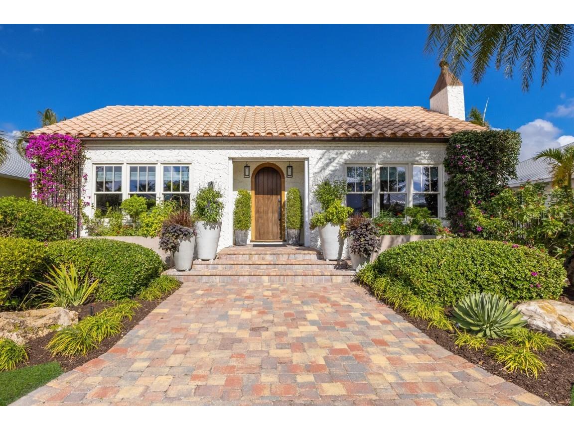 1923 Hibiscus Street Sarasota FL 34239 A4632568 image1