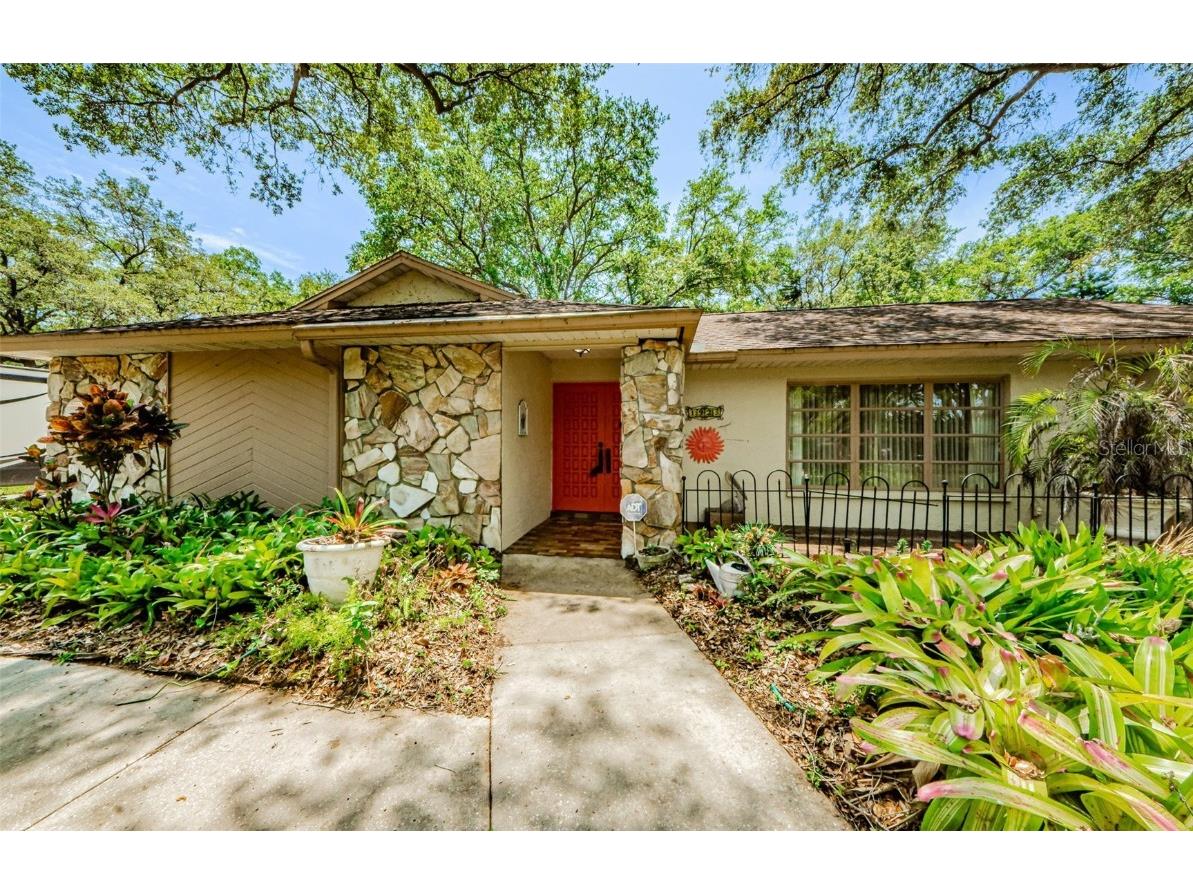 1923 La Grande Drive Dunedin FL 34698 U8200388 image1