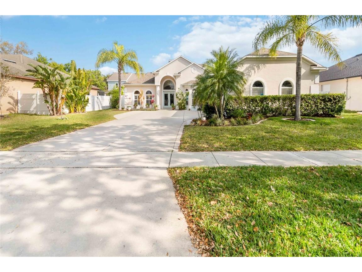 1923 Lazy Oaks Loop Saint Cloud FL 34771 - LAKE TOHOPEKALIGA S5123390 image1