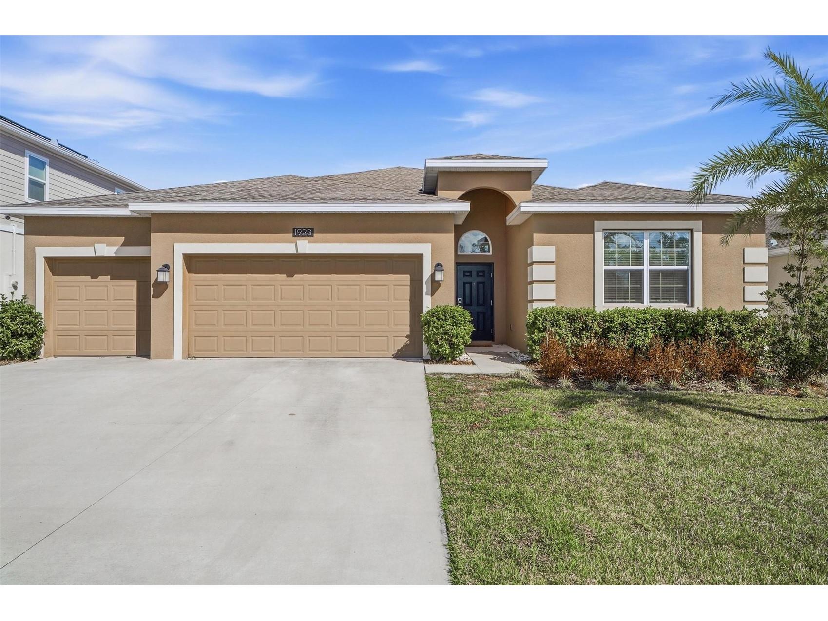 1923 Perch Hammock Loop Groveland FL 34736 R4910848 image1