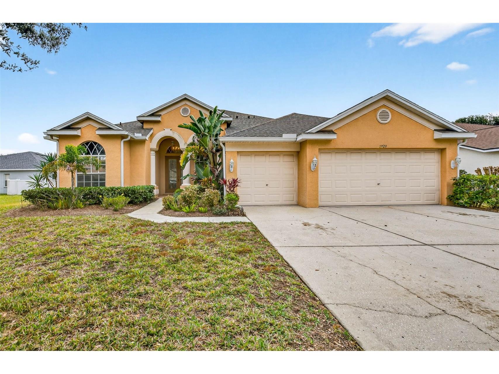 1923 Rutherford Drive Dover FL 33527 TB8464994 image1