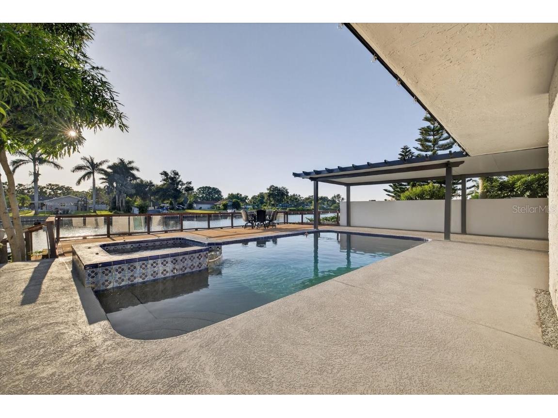 1923 Seagull Drive Clearwater FL 33764 TB8422870 image1