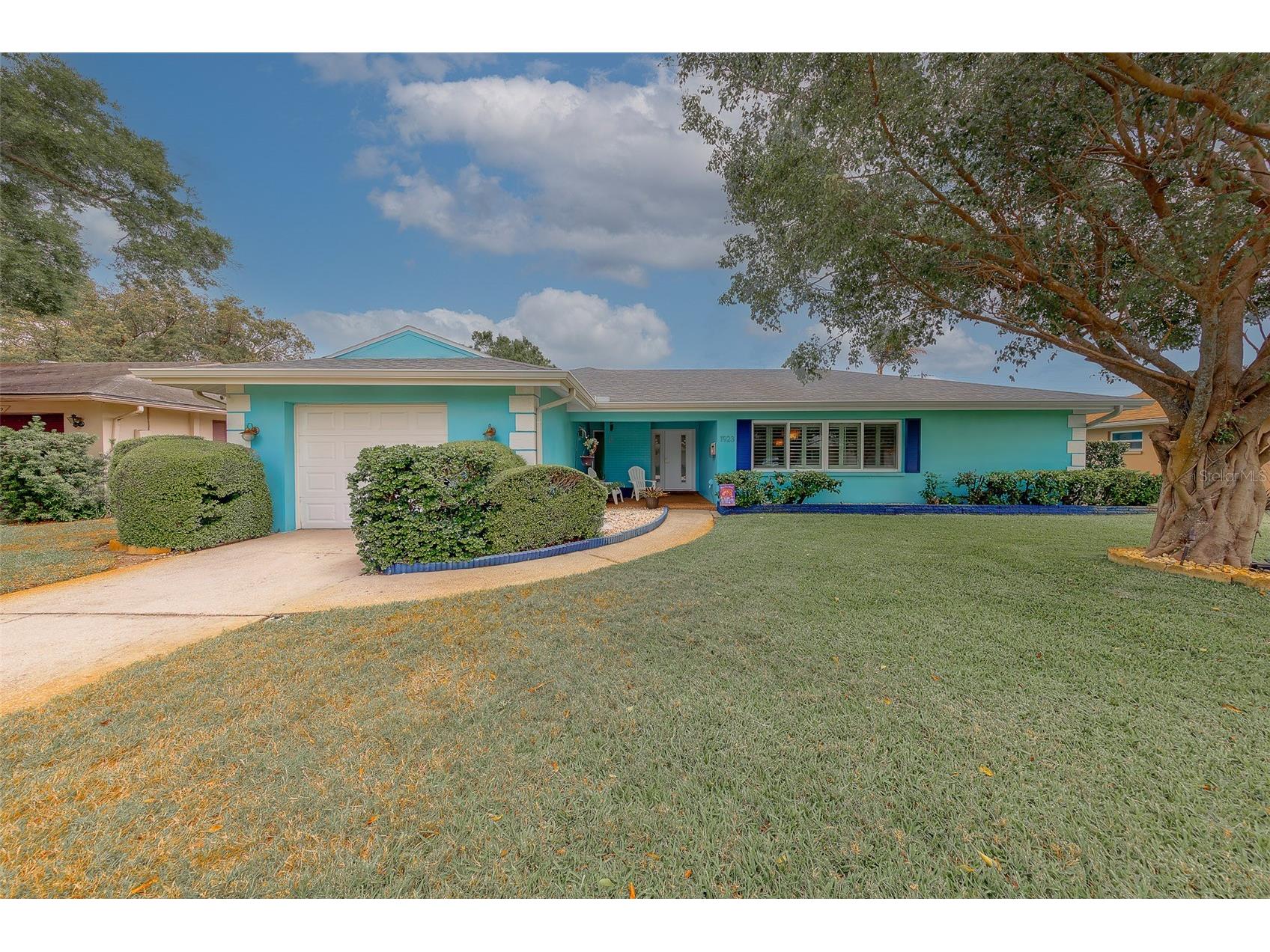 1923 Sky Drive Clearwater FL 33755 TB8497418 image1